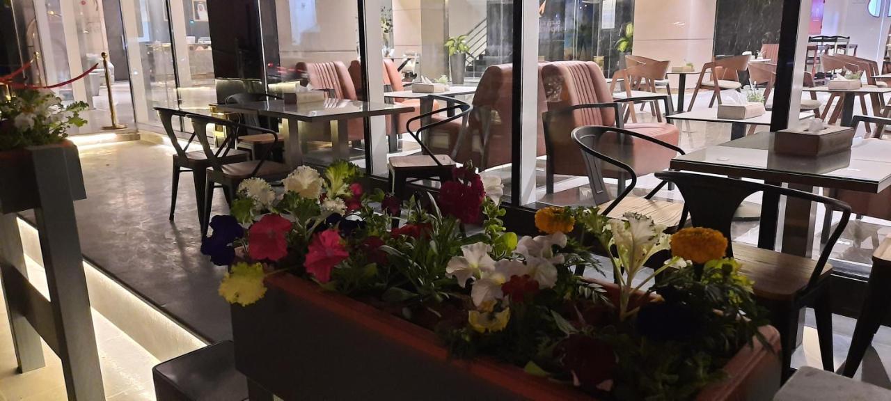Hayat Al Riyadh Hotel מראה חיצוני תמונה